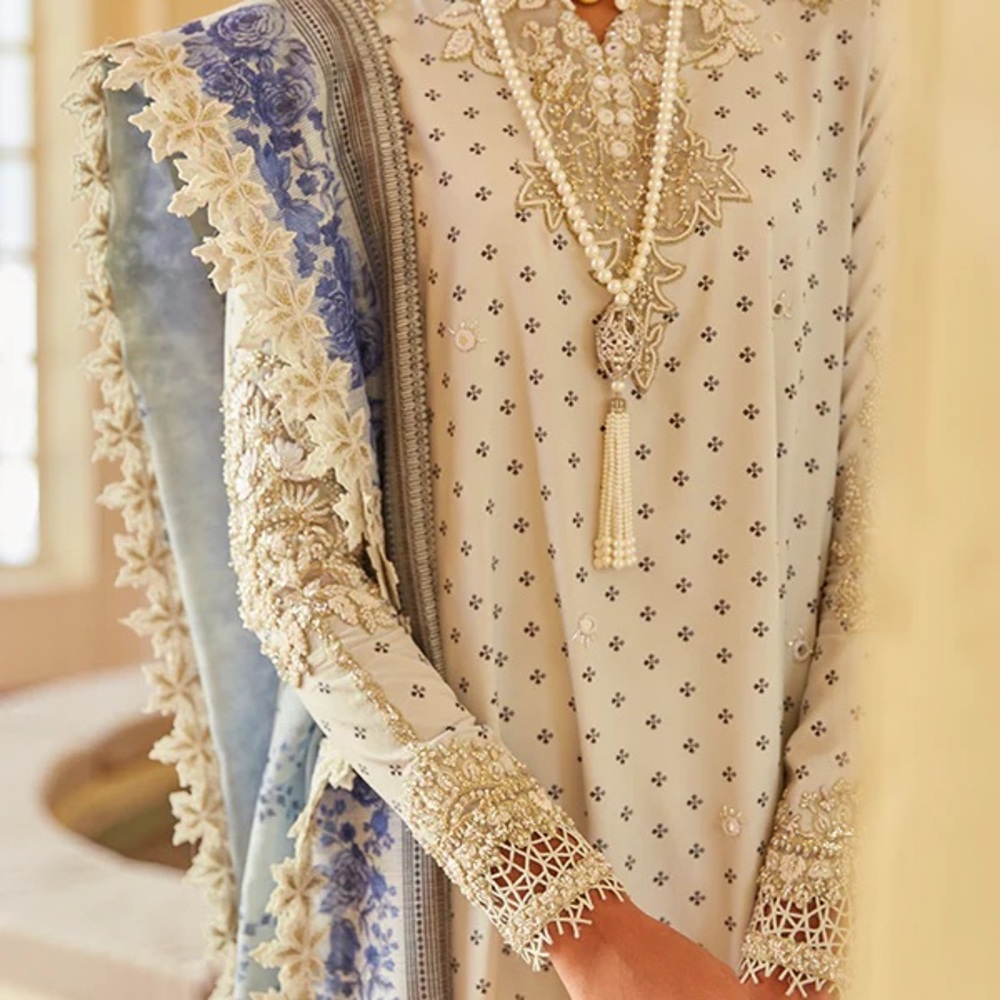 Suffuse pakistani dress White and Blue Floral - Picture 2 of 8